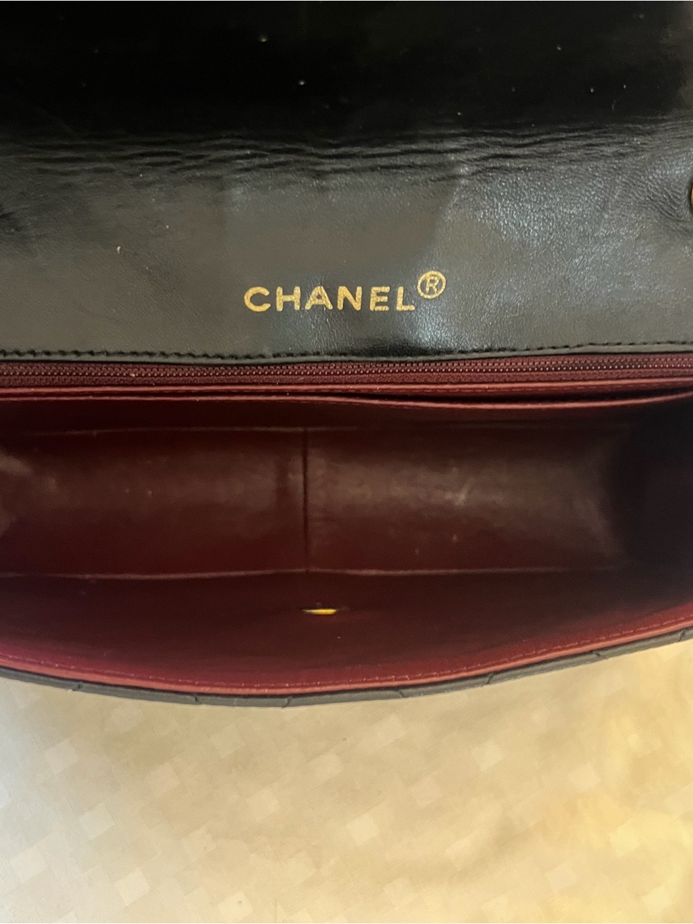 Chanel Diana Quilted Black Leather Shoulder Bag with Gold Chain - Picture 5 of 15